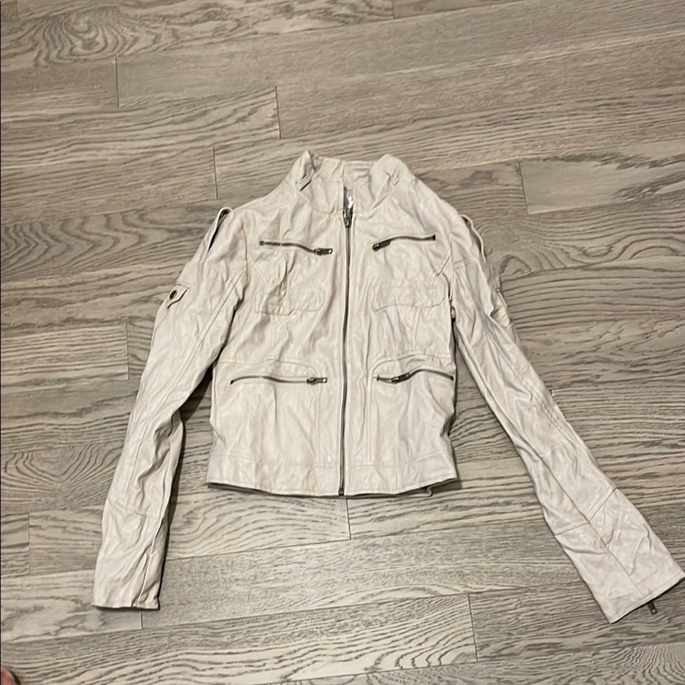 Vegan Leather. Moto Cream Jacket. Size Small